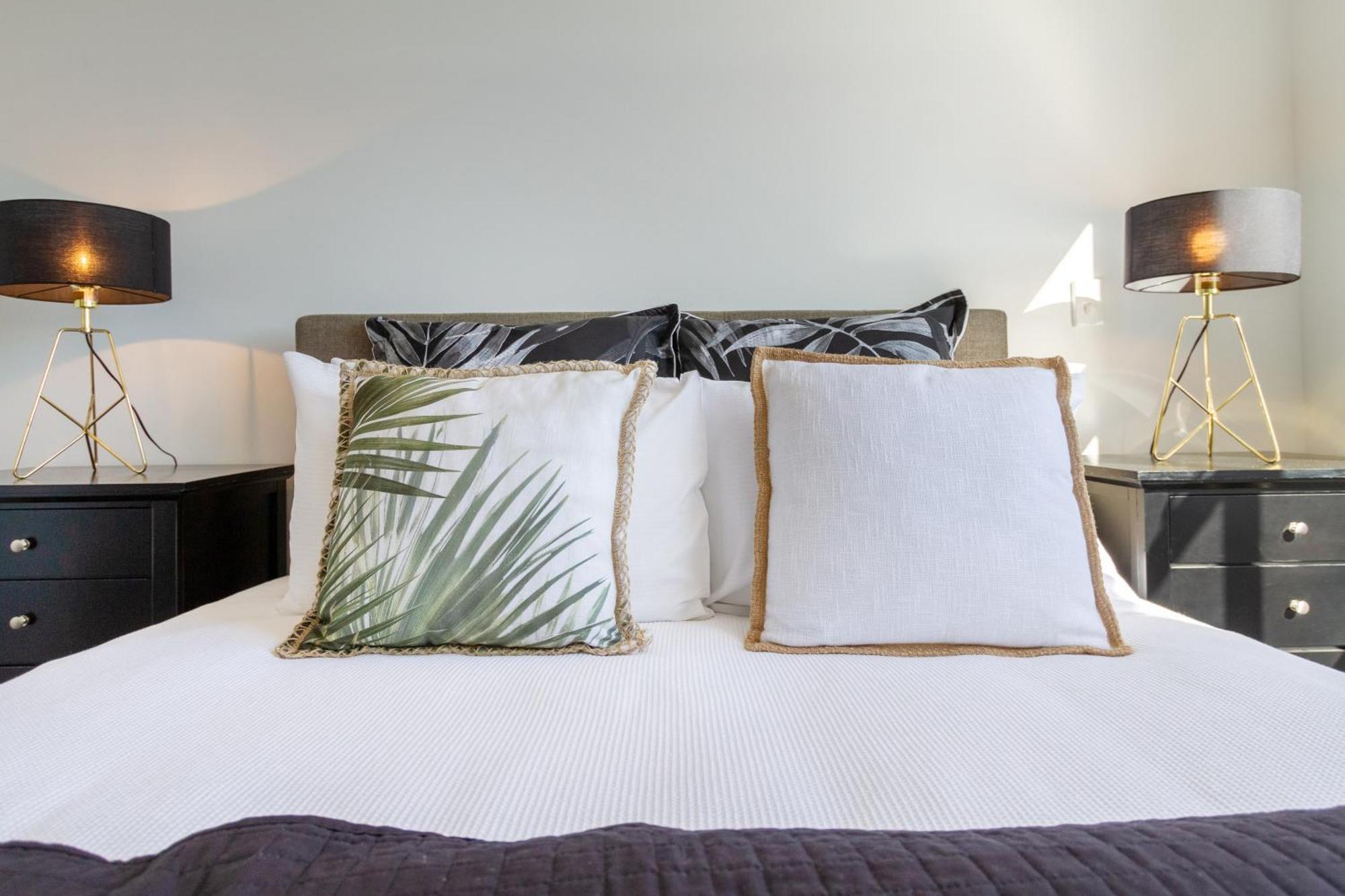 Central Escape On Cashel Street 2 Bed 2 Bath Christchurch Eksteriør billede