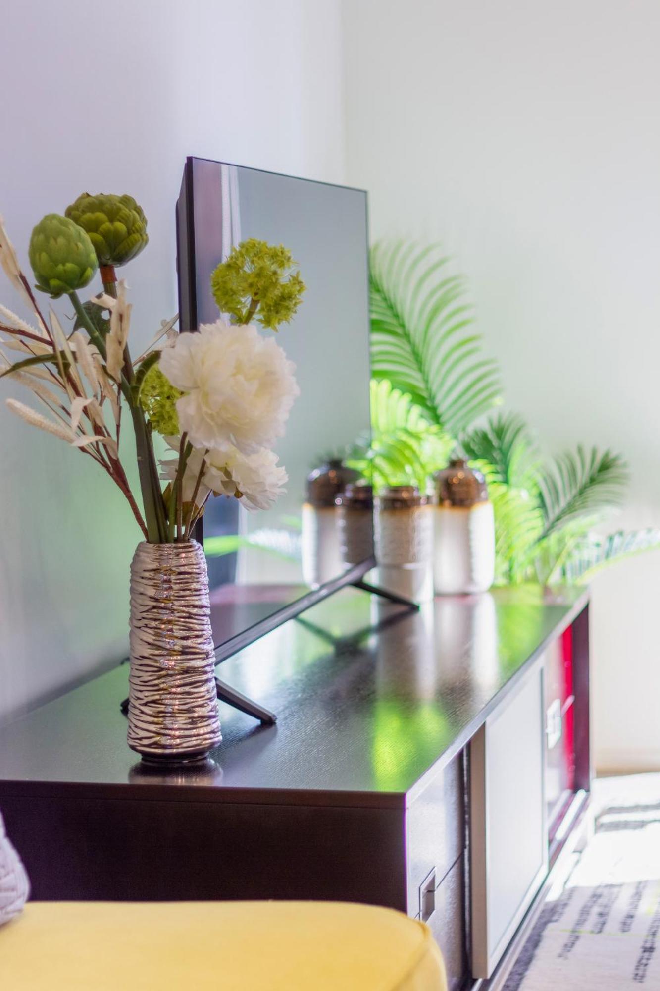 Central Escape On Cashel Street 2 Bed 2 Bath Christchurch Eksteriør billede