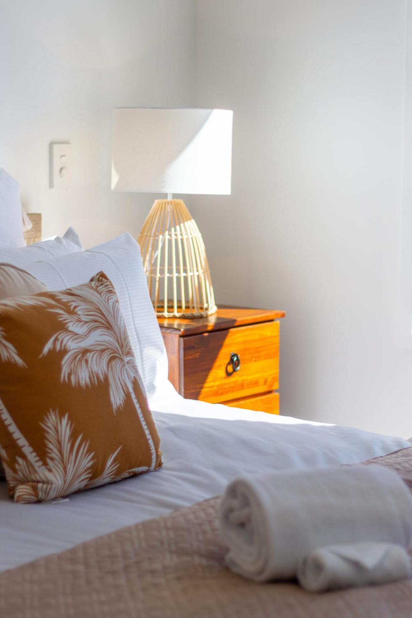 Central Escape On Cashel Street 2 Bed 2 Bath Christchurch Eksteriør billede