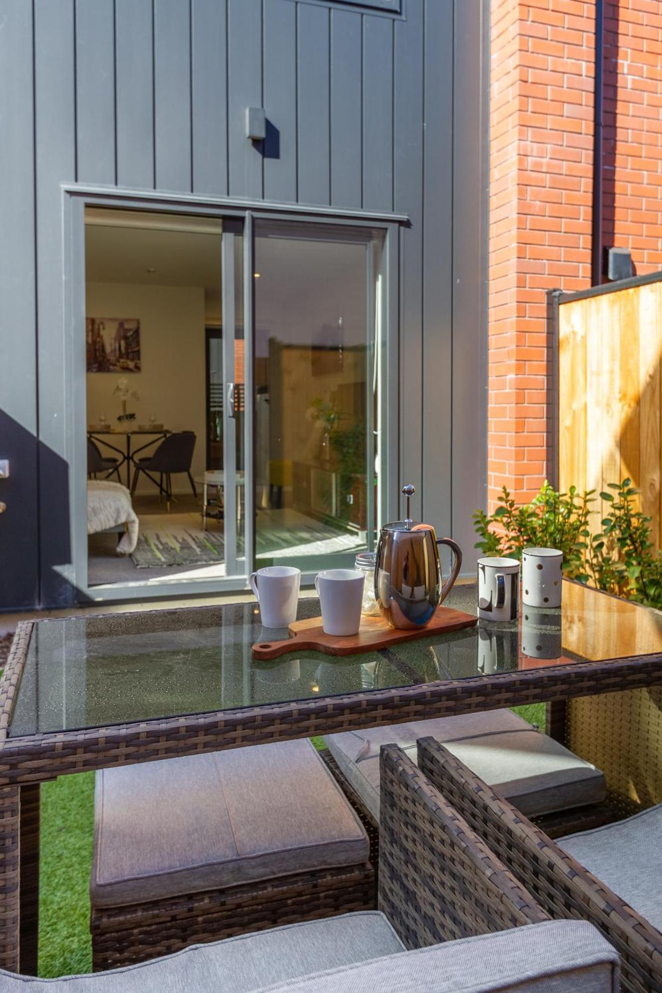 Central Escape On Cashel Street 2 Bed 2 Bath Christchurch Eksteriør billede